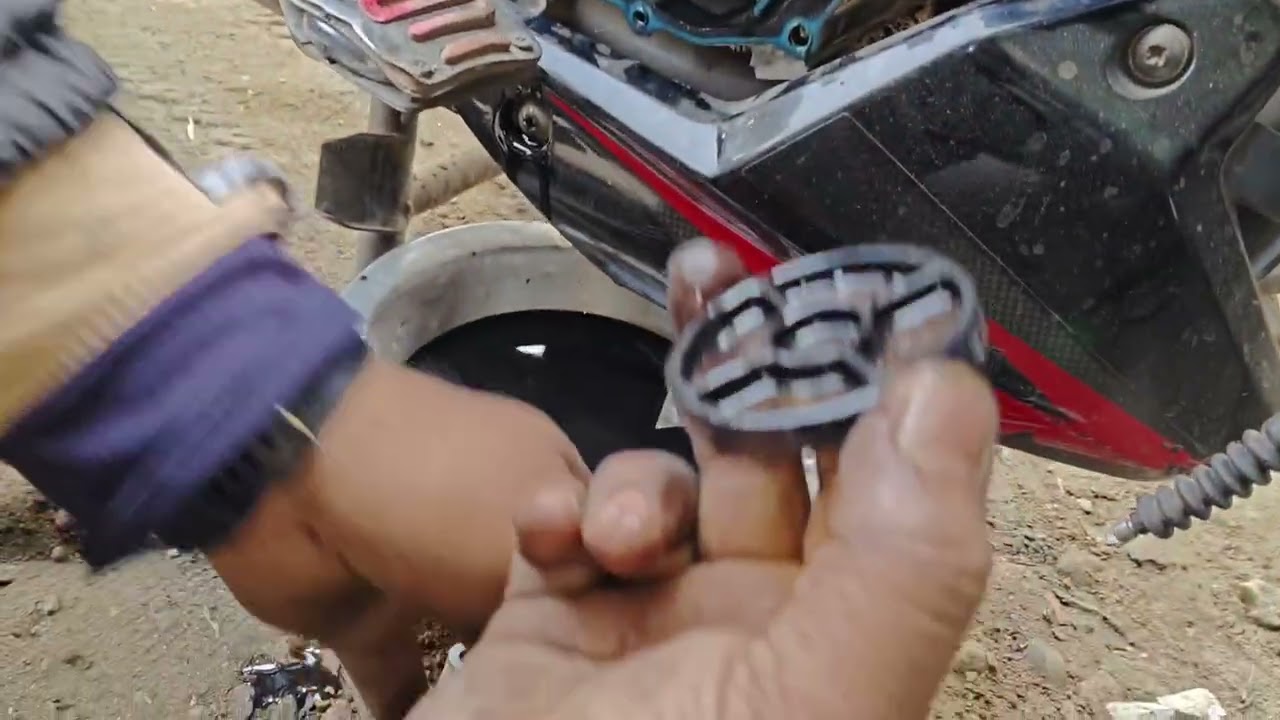 পালসার বাইকের মবিল স্টেনার ক্লিন করা #apurbomotors#bikeservice #automobile 