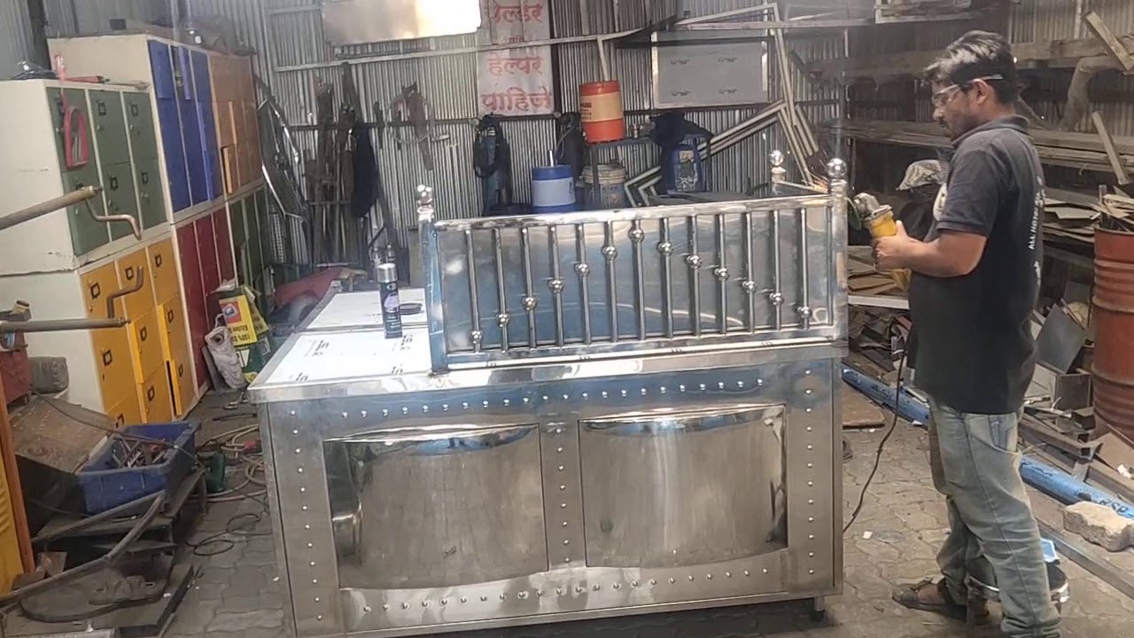 Hotel kitchen Equipment in pune all types counter manufacturing Tip Top engineering works pune .