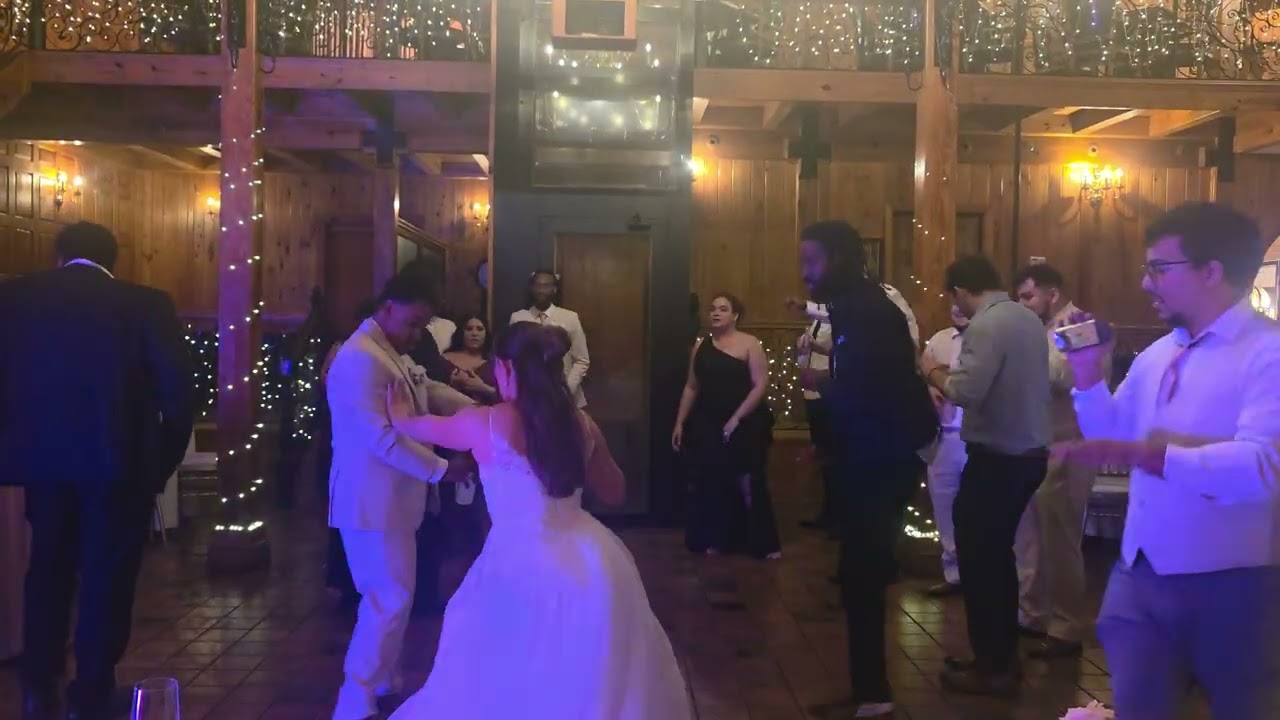 Estate on the Halifax Dancing 18.0 
