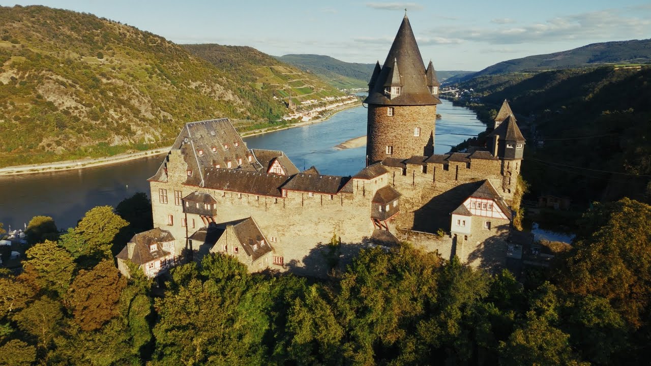 🛩️ Aerial sightseeing tour around Bacharach | DJI Mini 4 Pro | Middle Rhine Valley 🇩🇪 | 4K film look