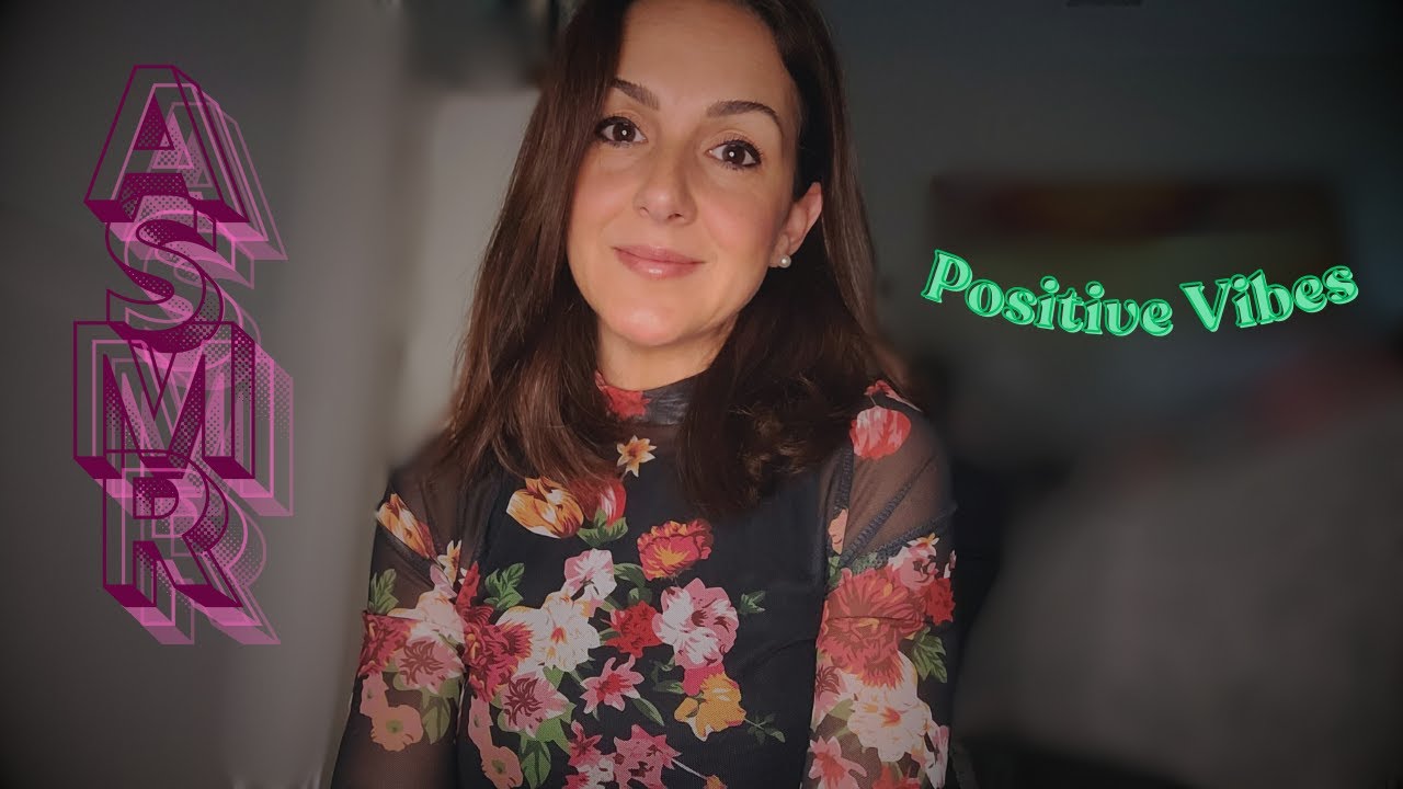 Little Sounds ASMR | Relaxing Positive Vibes: Affirmation Cards & Plucking 💫🌌