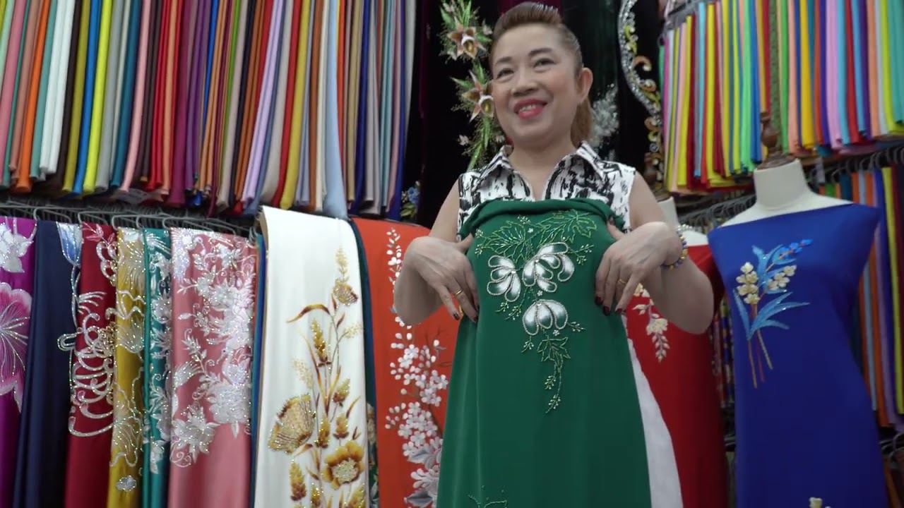 🌹Áo Dài Bà Sui Lụa Kết Cườm Sang Trọng – Tôn Vẻ Đẹp Quý Phái, Tỏa Sáng Trong Ngày Trọng Đại