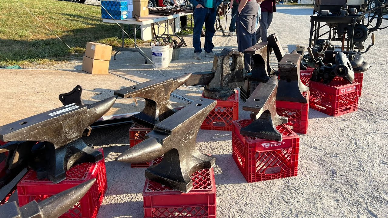 SOFA QUADSTATE BLACKSMITH ROUNDUP 2023