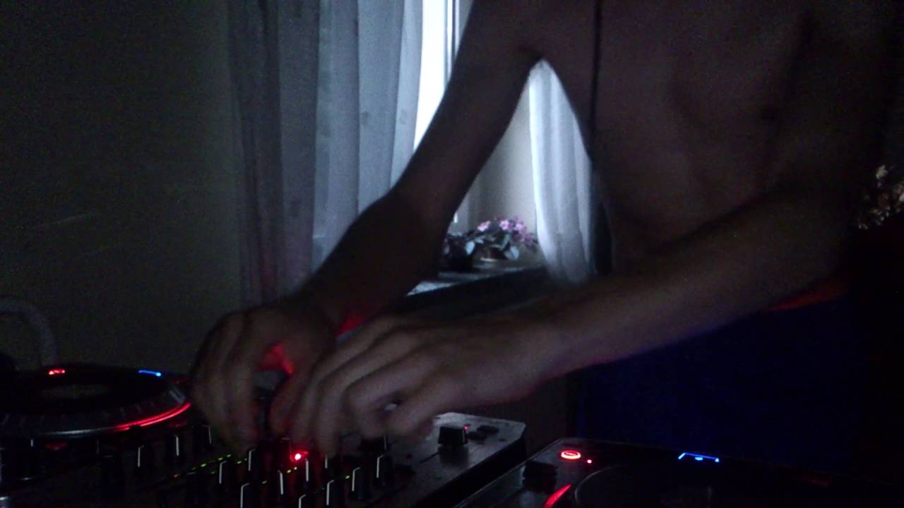 MOV 0105