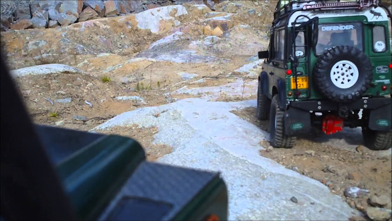 Off-Road Adventures in Mountains with RC D90 Gelände Ultimate Safari Defender