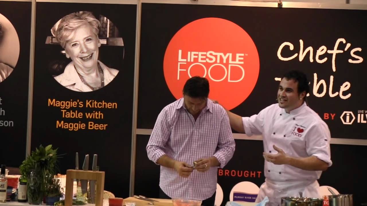 Miguel Maestre Gets a Surprise Visitor - Good Food & Wine Show 2012
