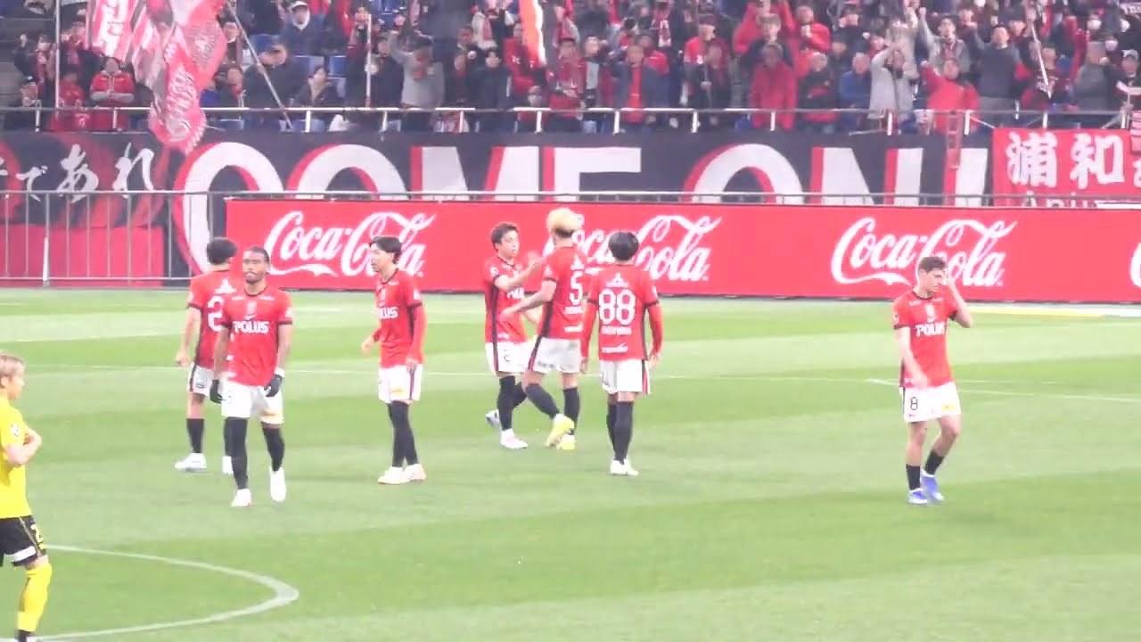 2026年3月18日。後半に向けて選手入場。柏レイソル＠浦和レッドダイヤモンズ