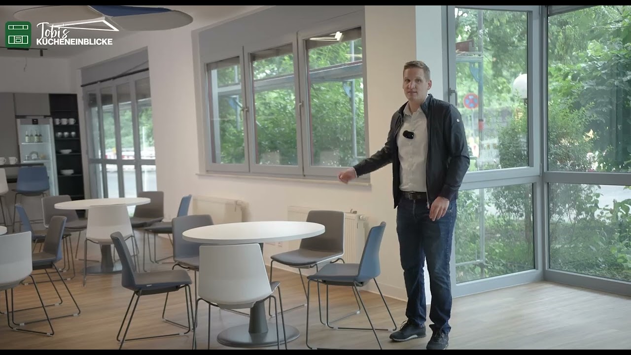 Gewerbeprojekt Karlsruhe: Moderne Büroküche mit Lounge & Kantine | ElementsArt Küchen & Interior
