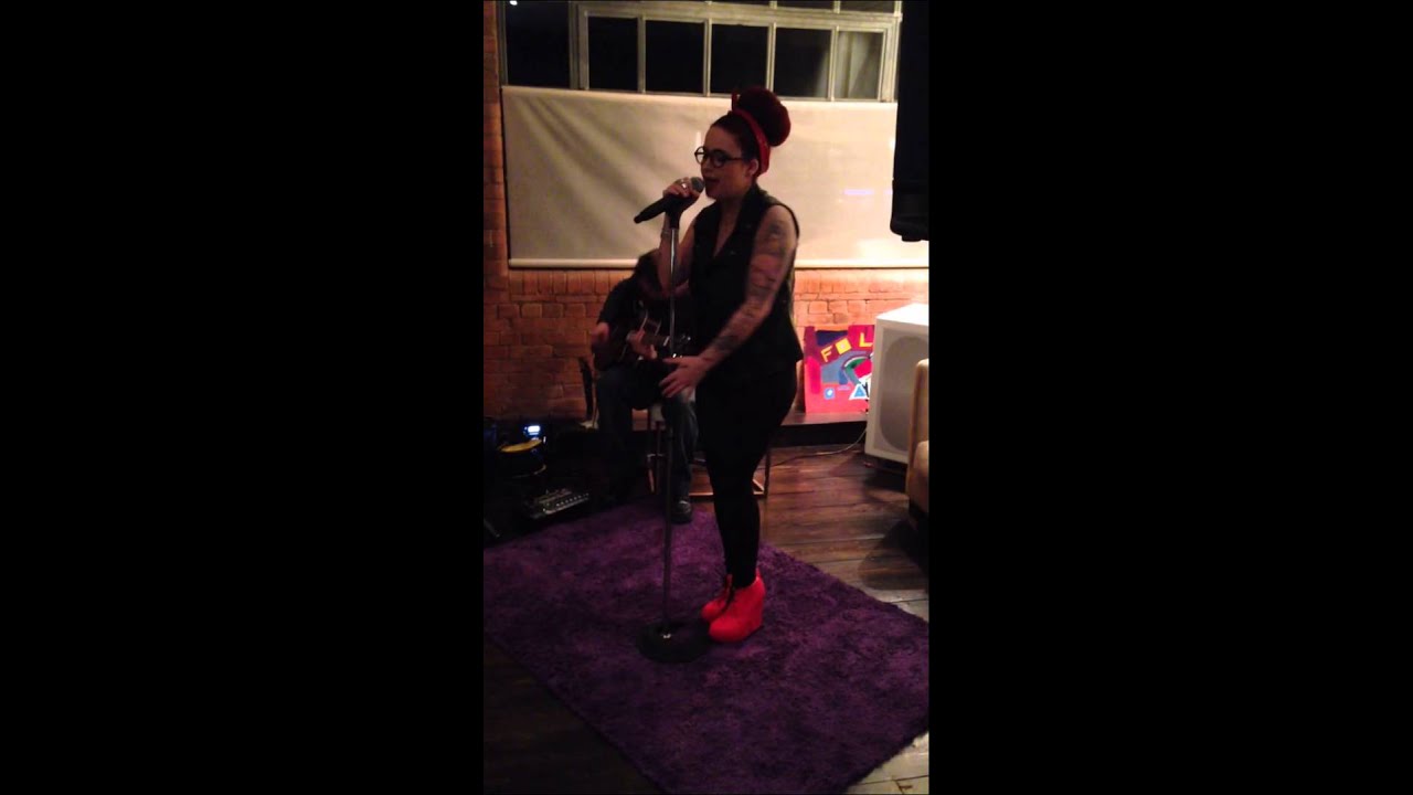 Amy Winehouse - Back to Black (Cover)