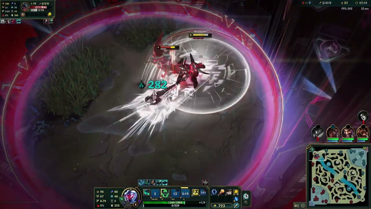 Mal Aatrox'u döverek kasıldım