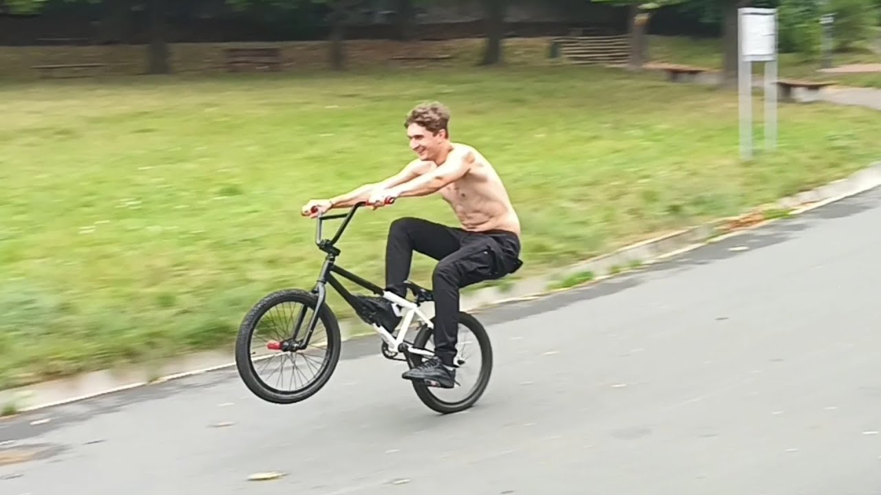 Newi BMX - Uliczni Turyści