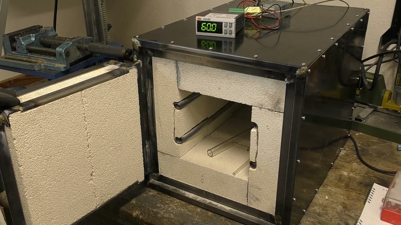 Díl 2. Vysokoteplotní elektrická pec - nová dvířka, termostat a první sklo