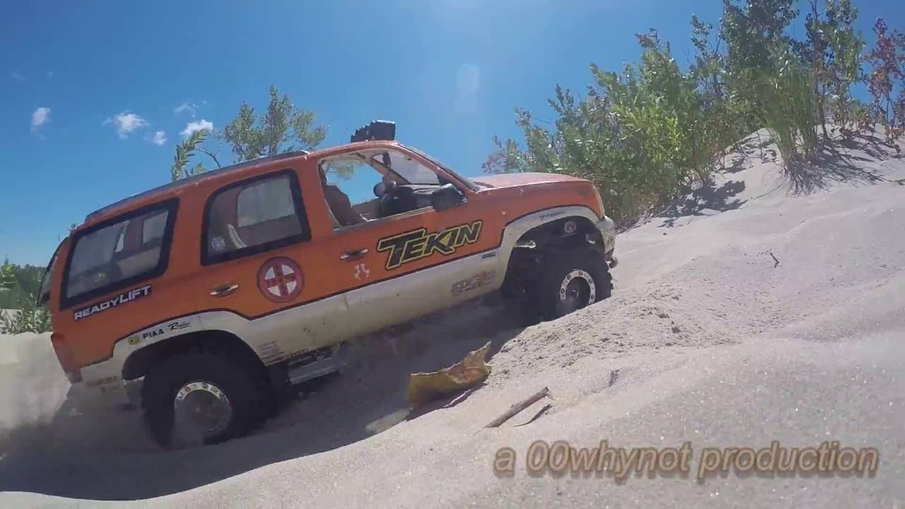 1/6 scale Rc Experiance - Climbing The Dunes "Haunted"