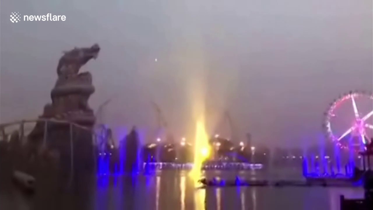 Amazing dragon water display in China