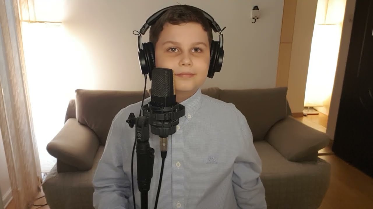 Mateo Pancu (9) - Stai langa mine mama (LIVE) | cover Madalina Manole