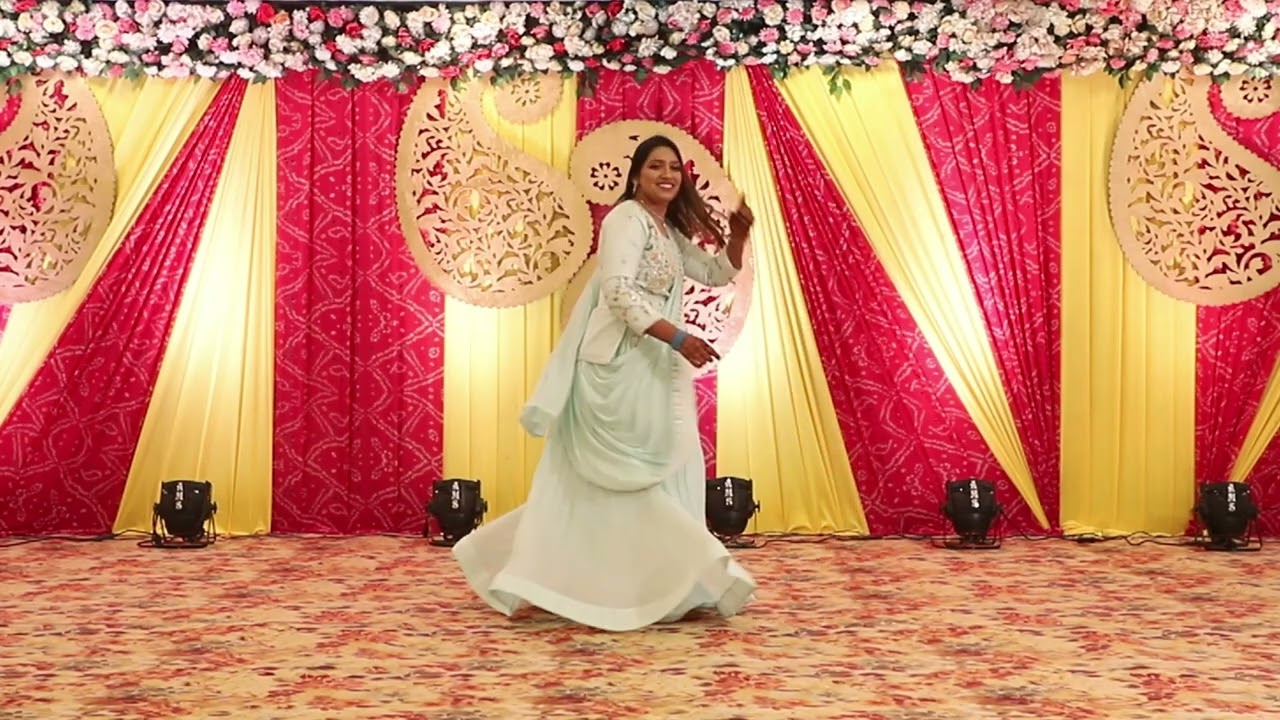 Bride's Bhabhi Dance | Prachi & Rishabh Wedding