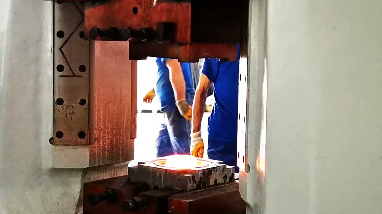 63KJ fully hydraulic die forging CNC hammer forging gear blanks#forginghammer #forging