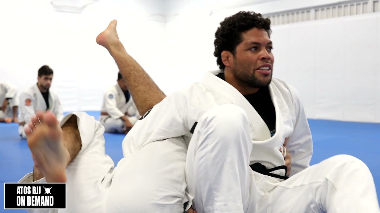 Barrel Sweep to Omoplata Concepts - Andre Galvao