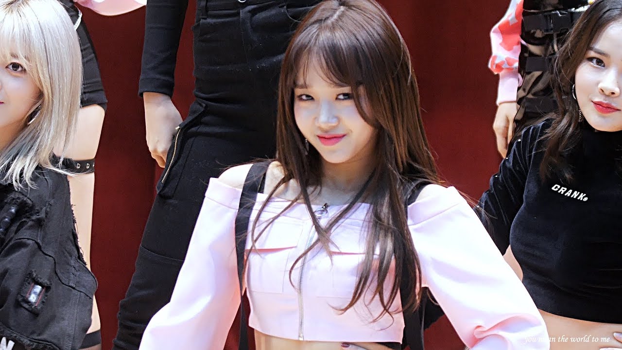 181202 여의도 팬사인회 위키미키(Weki Meki) - Crush 최유정 직캠 / WEKIMEKI YOOJUNG FOCUS 4K FANCAM