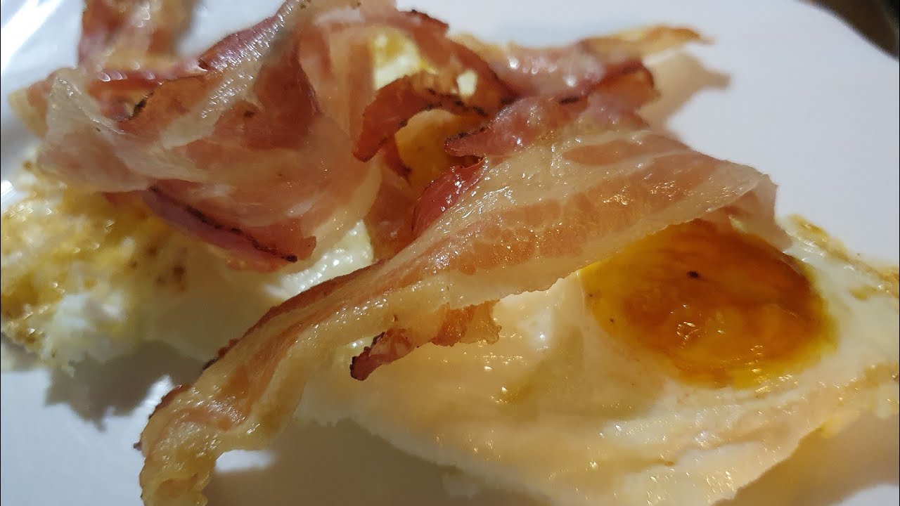 UOVA CON BACON  SENZA OLIO CON FRIGGITRICE AD ARIA