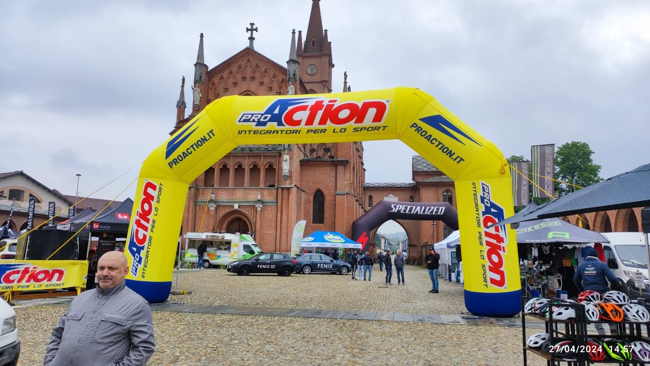 28 Aprile 2024 Gran fondo Fenix BRA-BRA Langhe Monferrato Roero prima salita per La Morra