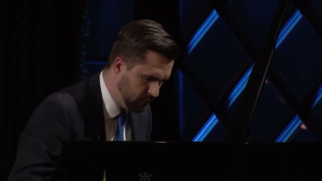 Gergely Kovacs plays Liszt Totentanz (solo version)