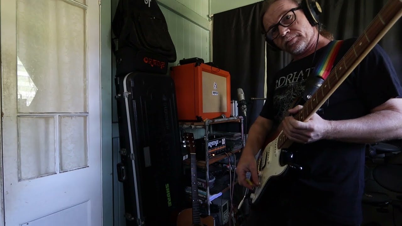 Fender Player Series Stratocaster with Stratitis and other problems
