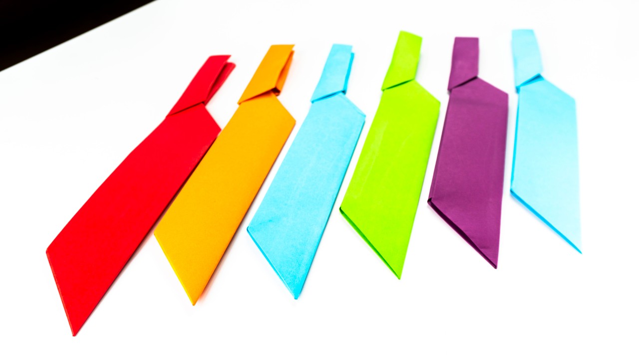 How to make a paper knife. Origami weapons.
