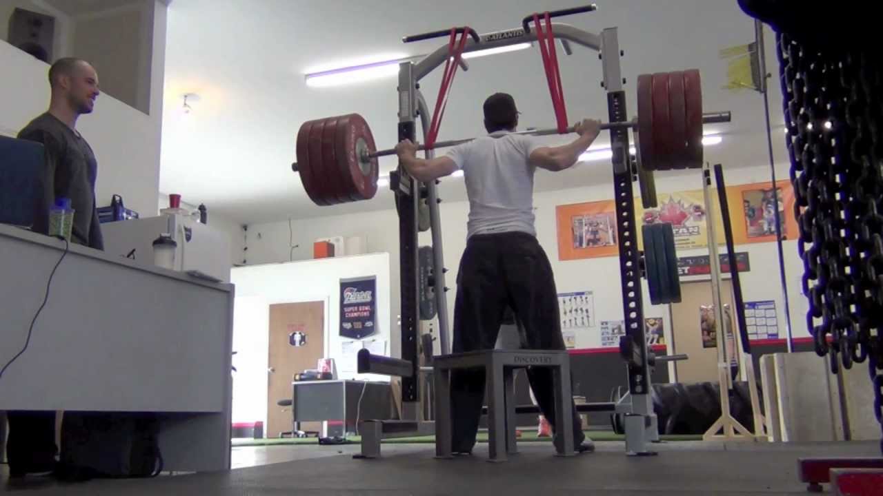 Dunk training #15 of 2013: Dunkfather 175 cm dunker......64 inch jump, 220 Kilos squatt........