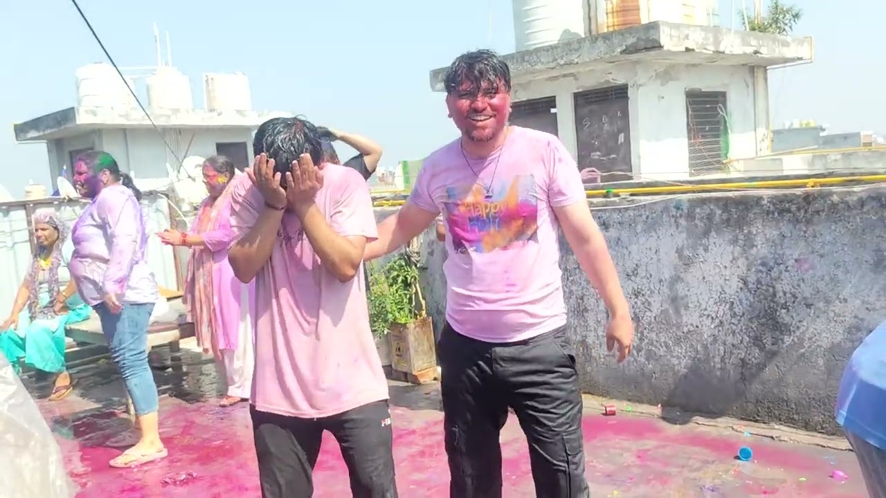Happy Holi 😂 Celebration With Family 😁.......Video 14