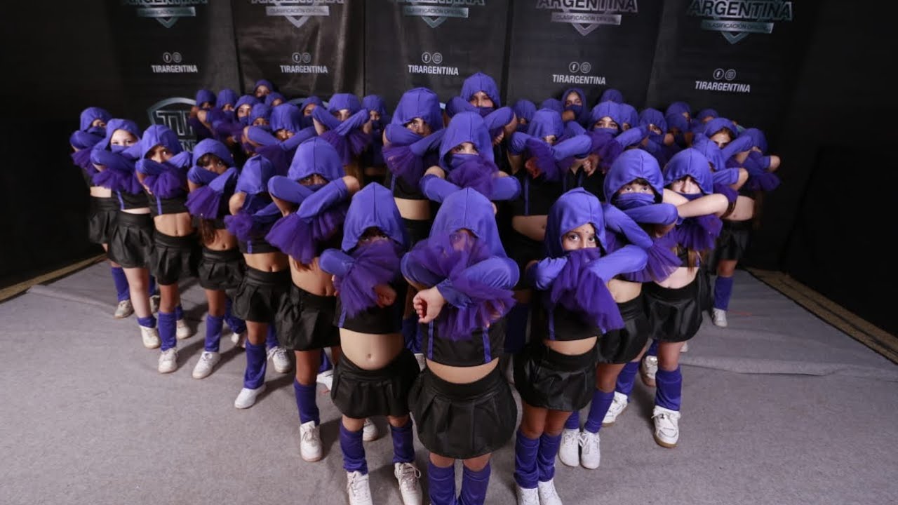 UNIVERSE CREW TIR 2025-MEGAGRUPO INFANTIL💜 PROFESORA CANDELA CLOT 