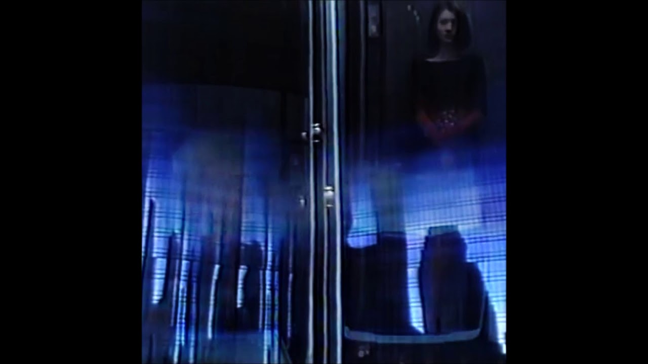 12. t e l e p a t h テレパシー能力者 - 彼女は夜に訪問 [She visits at night]