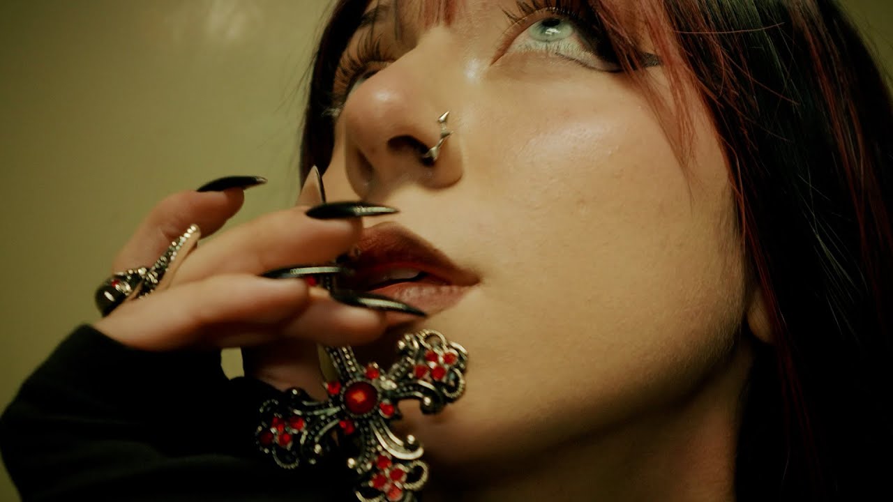 III. Oh Dios Mio - Kid Chainz, @DJT3rror  & Goren (Video Oficial)