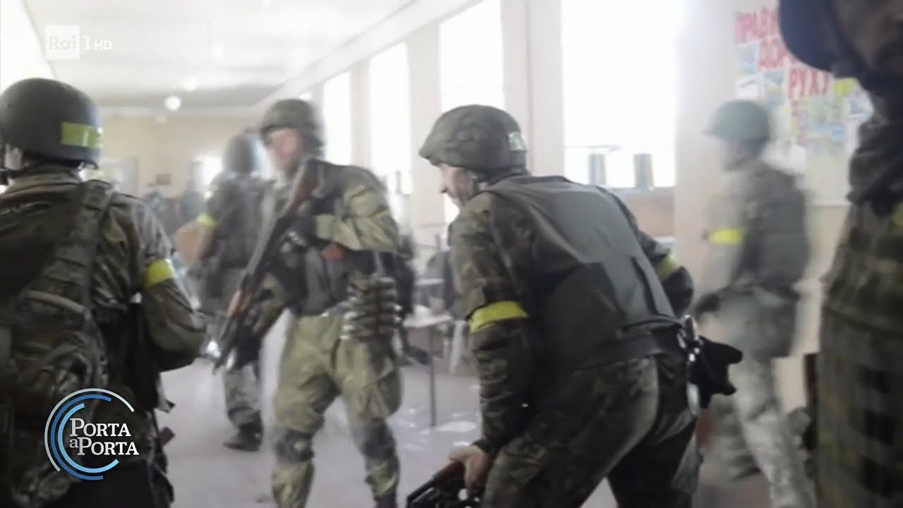 Gli italiani che combattono in Ucraina - Porta a porta 03/03/2022