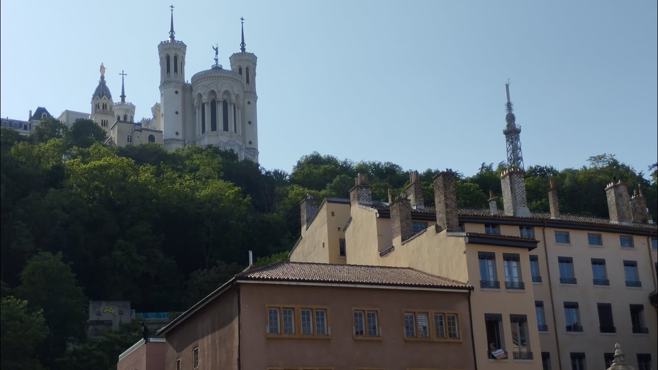 BASILIQUE NOTRE-DAME DE FOURVIERE DANS LE 5ème ARRONDISSEMENT DU VIEUX LYON