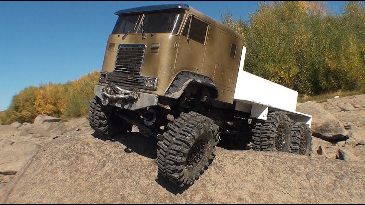 RC Trial - The Beast - RC4WD - Globe Liner - Mud, crawl, sands, Forest