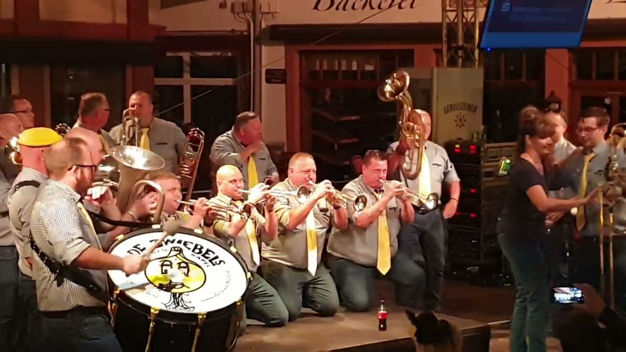De Zwiebels_wijnfeesten Bernkastel 2022_14