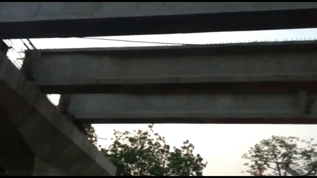 Flyover Collapses In Varanasi || Many Death and Several Trapped