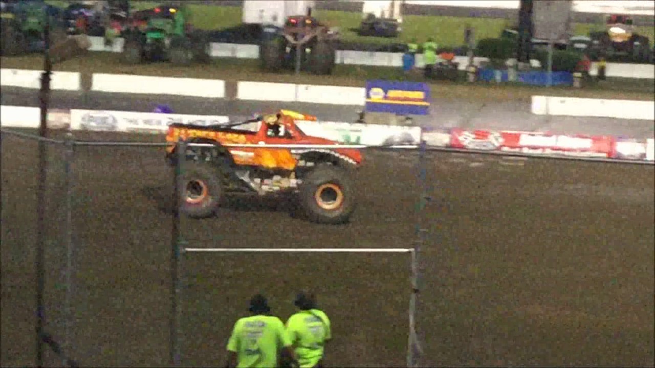 Monster Jam Stafford Springs, CT 2017 Saturday Night: Freestyle Competition