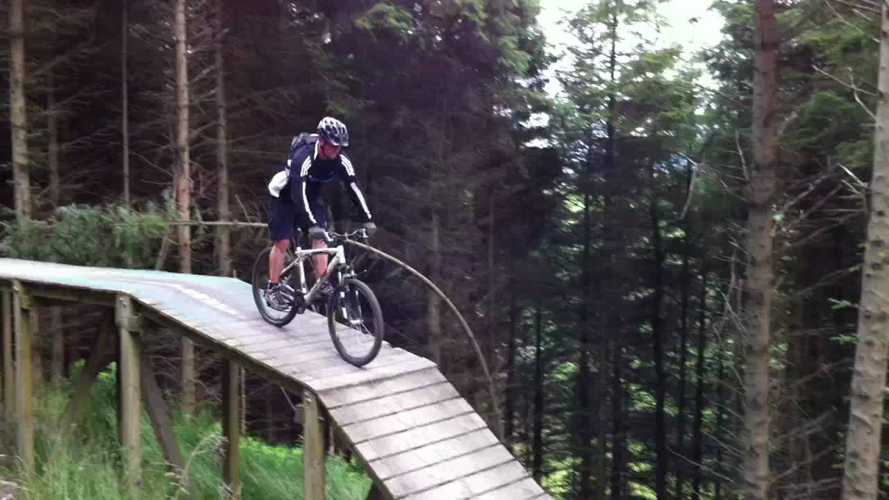 Coed Llandegla Forest Mountain Biking - Drop Shore Crash!
