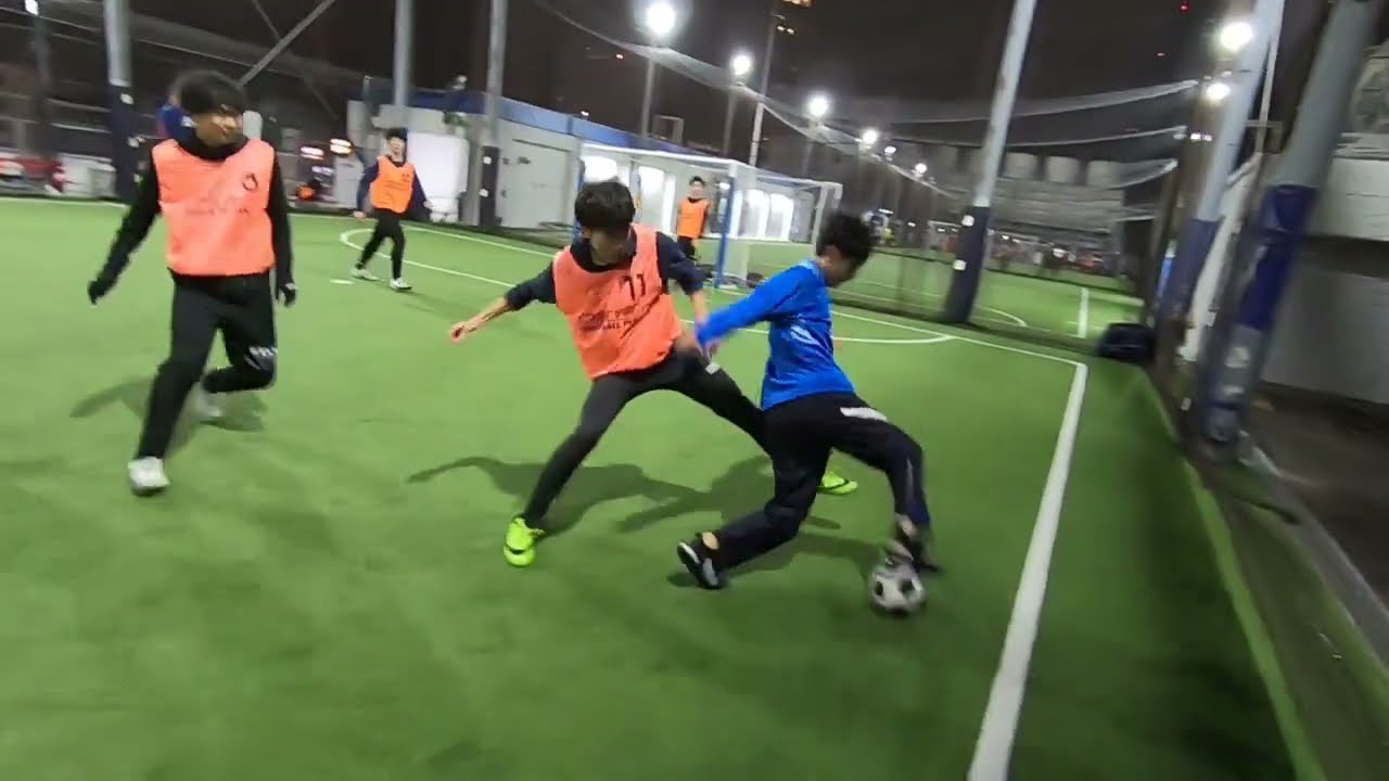↑2024/1/3 18:00〜 横浜 フットサル【年始からどんだけハードワークさせるんや！！その中でも活き活きとしたプレイヤー！ドリブルに鋭いシュートで総合力もNo.1】クーバーフットボールパーク