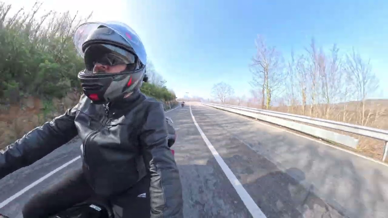 Goldwingle Darlıkta Ducatinin peşinde