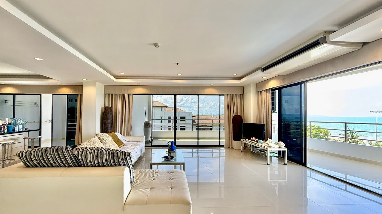 Condo for sale 2 bedroom 226 m² in View Talay 3, Pattaya ID: FS-240133