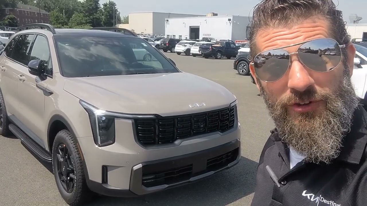 Justin Shows Off The 2024 Kia Sorento Now Available In Road Rider Brown | Destination Kia