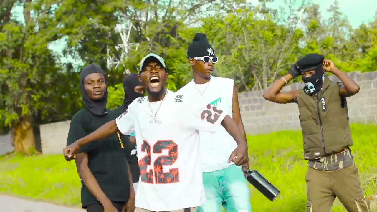 Real King ft fwantaneni boys (ba oyo)official video