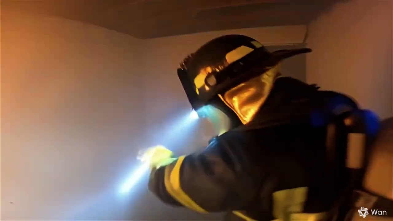 Heroic firefighter save