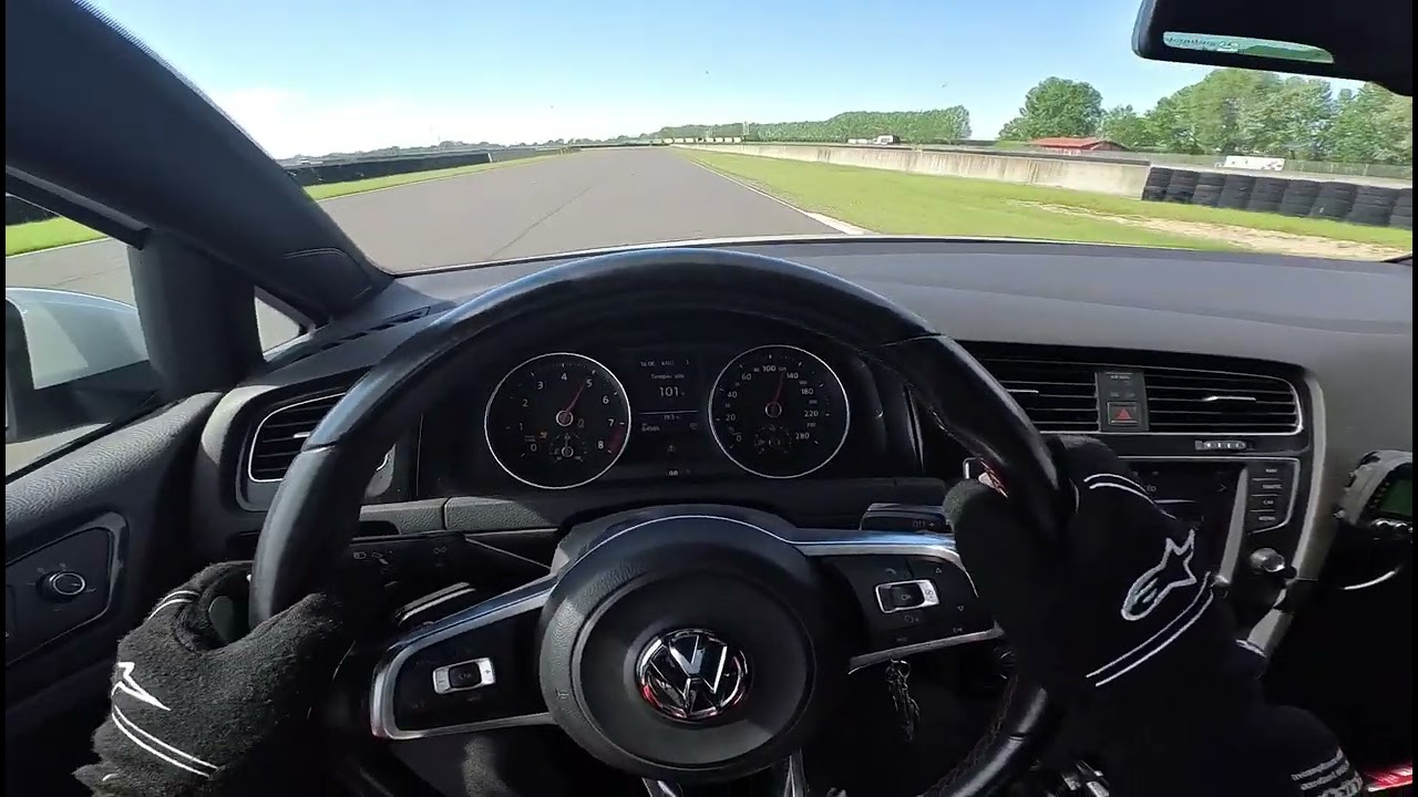 Tazio Nuvolari 5260 golf GTI mk7 stage 4 best 2:26,670 430 CV x 1350 kg