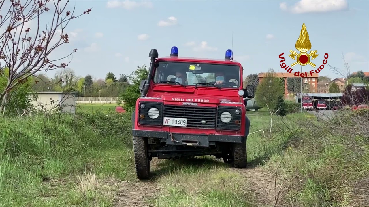 BOVISIO-MASCIAGO (MB) - PROVE DI GUIDA SU TERRENI NON PREPARATI PER I VIGILI DEL FUOCO DI VARESE