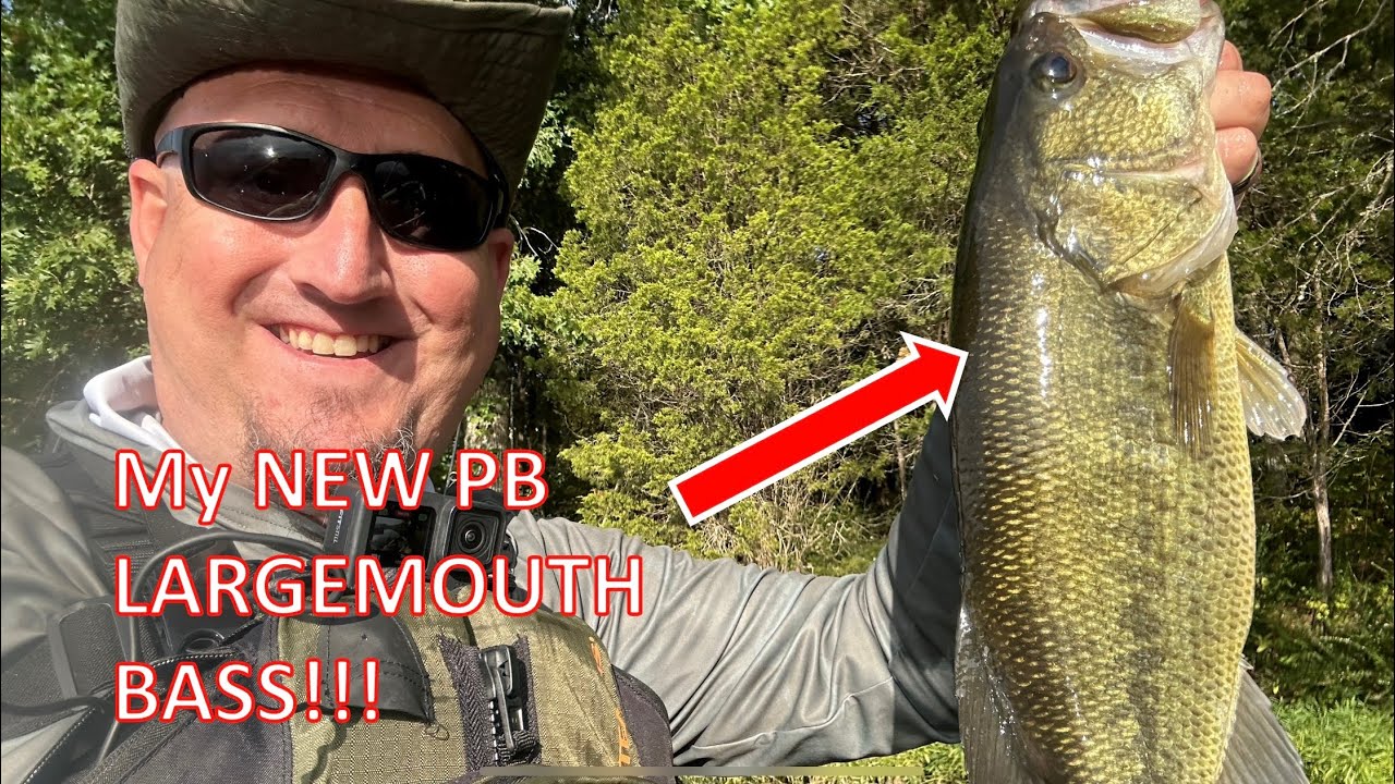 NEW PB LARGEMOUTH BASS!!!  KAYAK FISHING Kincaid Lake AGAIN - WACKY RIG