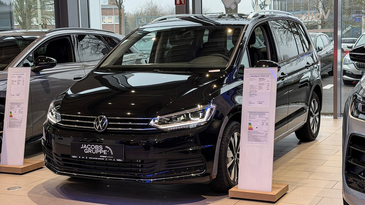 2026 VW Touran - Interior & Exterior Walkaround 4K